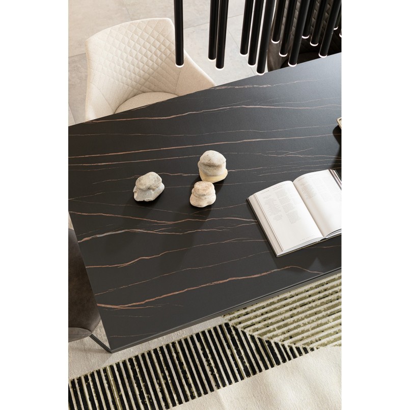 Table Gloria 200x100cm marbre noir Kare Design