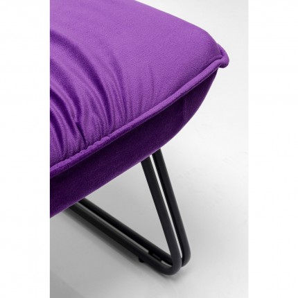Fauteuil et repose-pieds Snuggle velours violet Kare Design