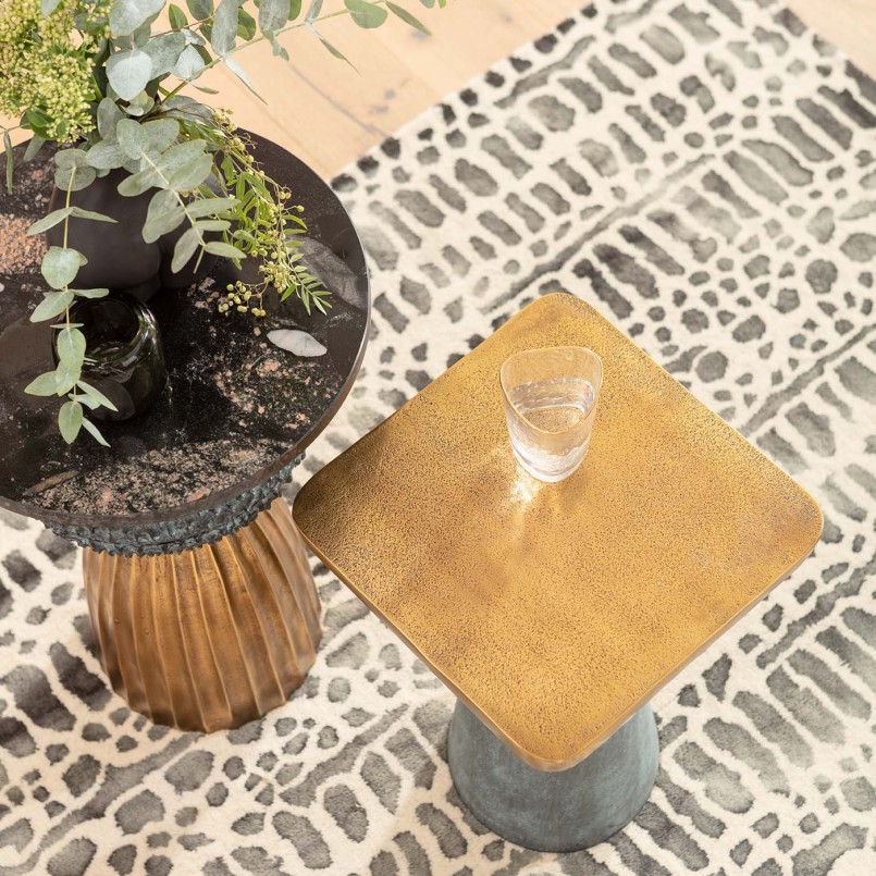 Table d'appoint contemporaine en marbre - Masha - Kare Design