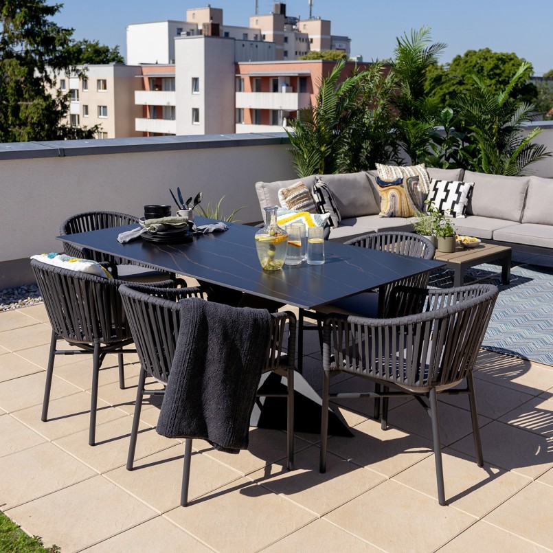 Table de jardin en grès noir - Gloria - Kare Design