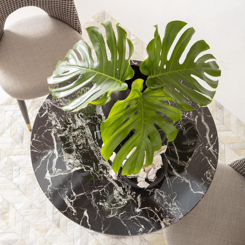 Table effet marbre noire - Schickeria - Kare Design