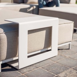 White matte aluminum side table - Avenatti - Gescova