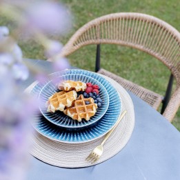 Assiettes bleues - Mustique Rim - Kare Design