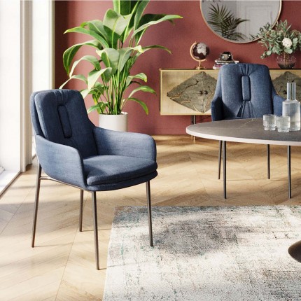 Chaise avec accoudoirs Thea grise Kare Design
