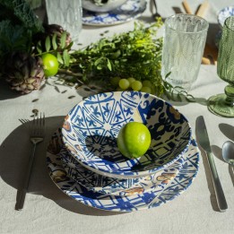 Blue and white dinner plates - Fresco - Kare Design