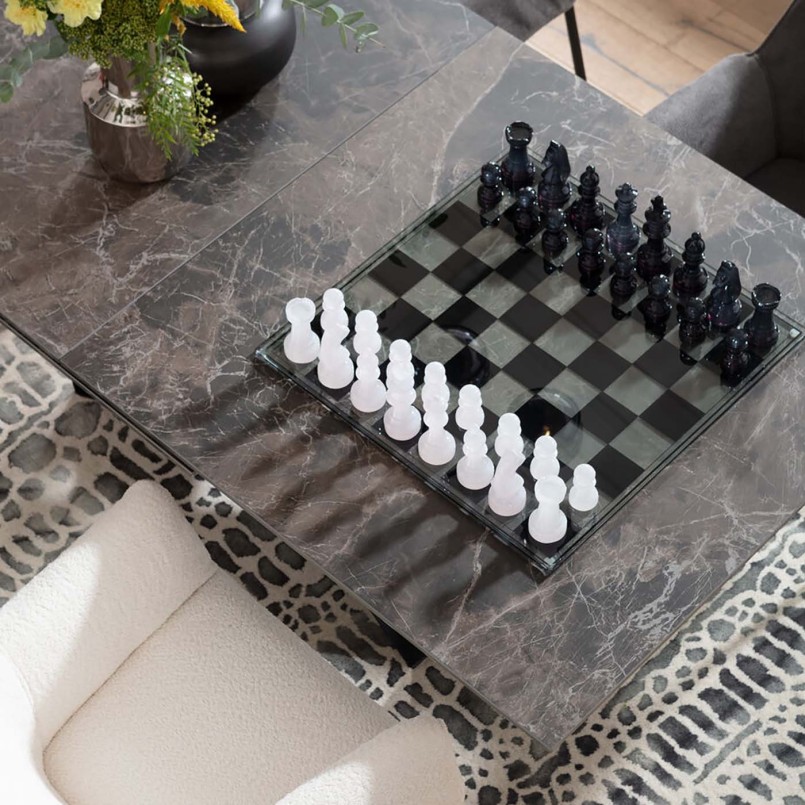 Black and white transparent chess set - Kare Design