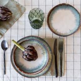 White plates - Organic - Kare Design