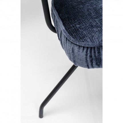 Chaise avec accoudoirs pivotante Arabella bleue Kare Design