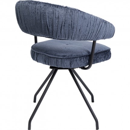 Chaise avec accoudoirs pivotante Arabella bleue Kare Design