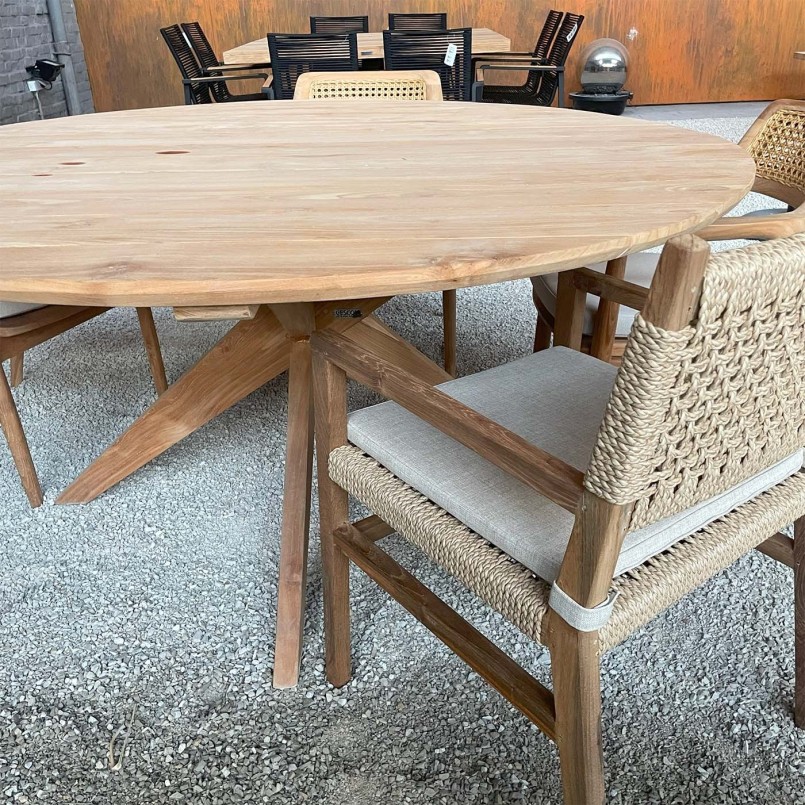 Round wooden garden table - Java - Gescova