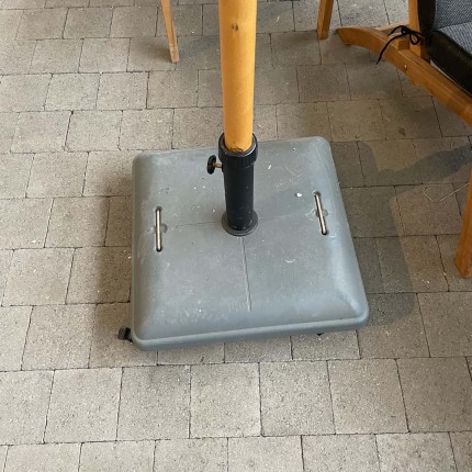Umbrella stand in concrete 50x50cm Gescova