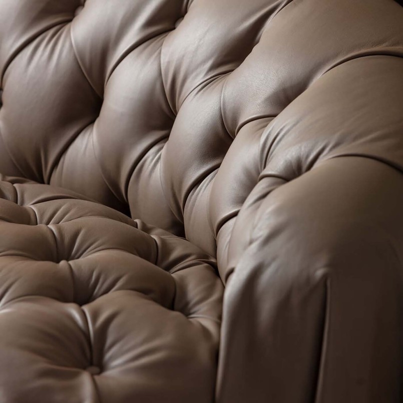 Canapé vintage en cuir capitonné - Drapes - Kare Design