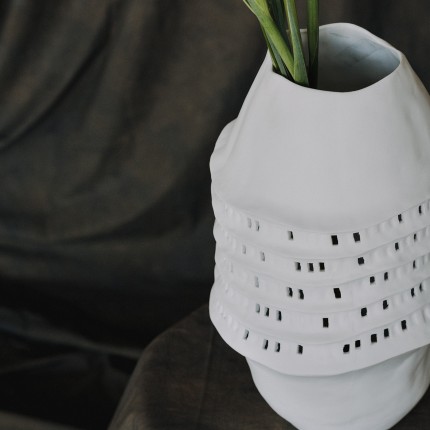 Vase anemone 39cm white Kare Design