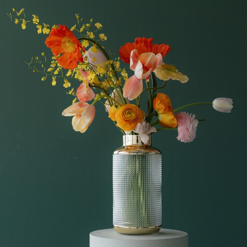 Golden retro vase - LA Noble - Kare Design