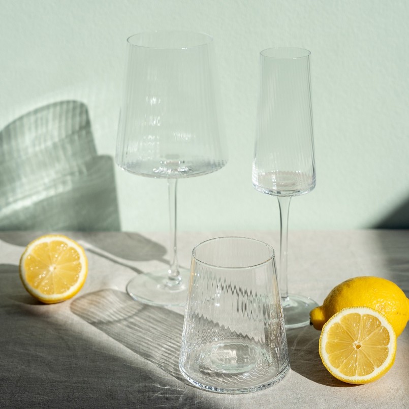 Textured wine glasses - Riffle - Kare Design