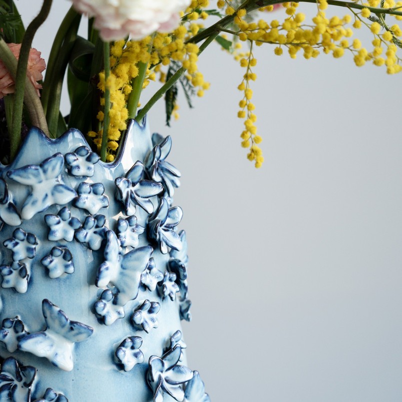 Vase papillons bleu clair 50cm Kare Design