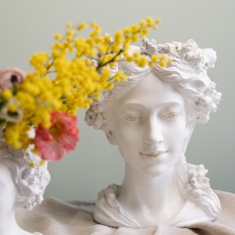 Vase blanc femme corail - Kare Design
