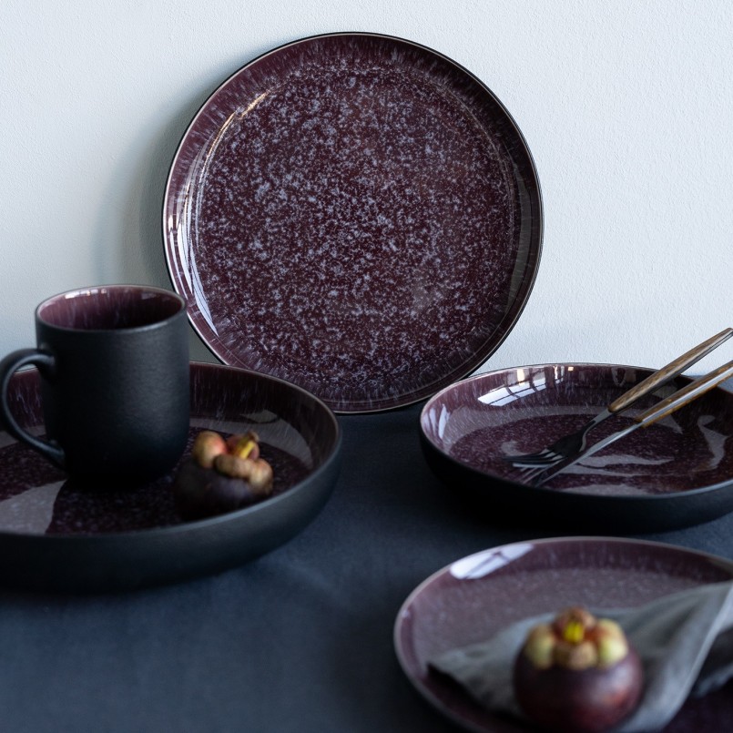 Assiettes plates en grès noir, violet et blanc - Alissa - Kare Design