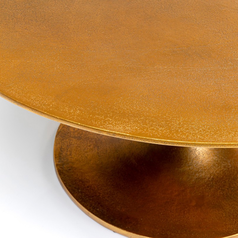 Table basse ronde en aluminium doré antique - Marocco - Kare Design