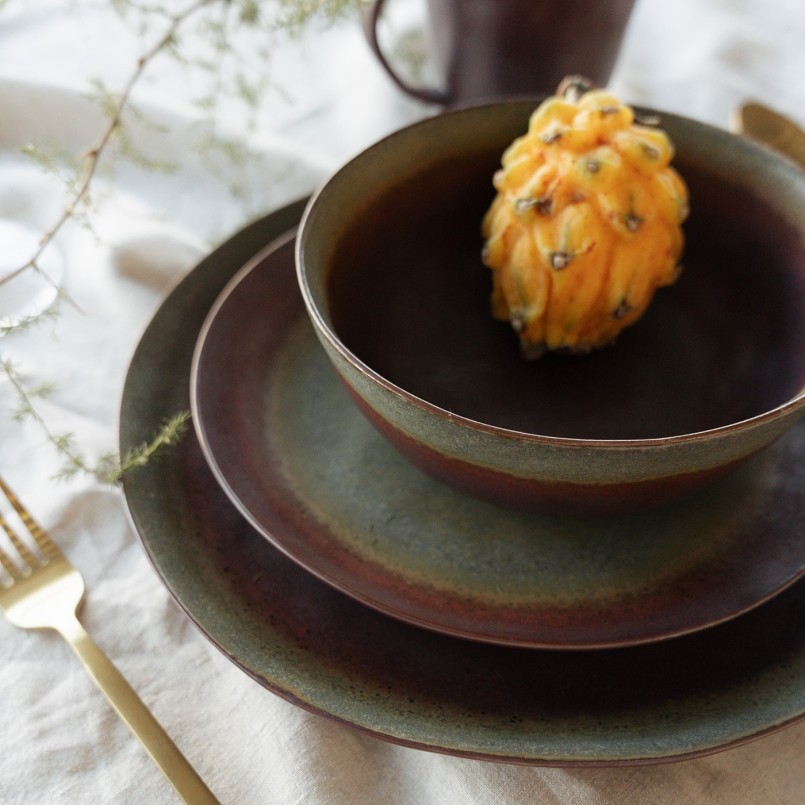 Assiettes en faïence violette - Hermosa - Kare Design