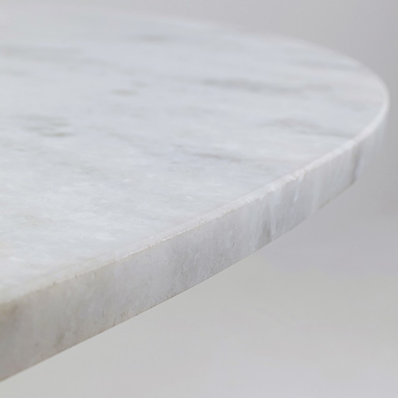 Table ronde en manguier massif et marbre - Grace - Kare Design