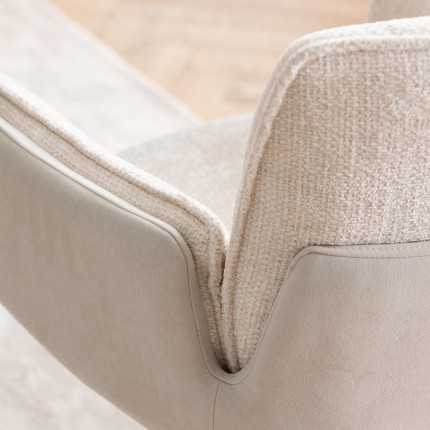 Chaise avec accoudoirs pivotante Hilla crème Kare Design
