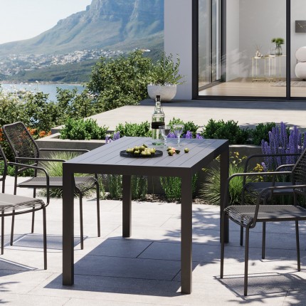 Ensemble de jardin Madagascar table et 4 chaises noires Kare Design