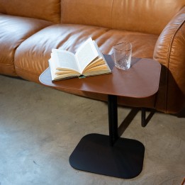 Table d'appoint en acier noir et simili marron - Hedi - Kare Design