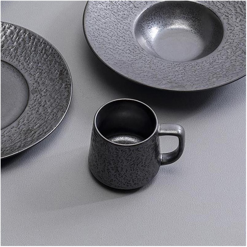 Mugs noirs en grès - Cosmos - Kare Design