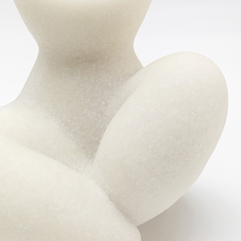 Déco femme assise blanche - Soft - Kare Design