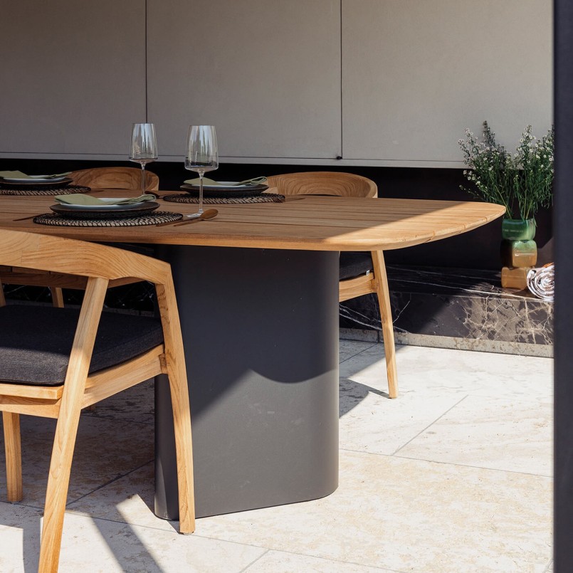Table en teck et aluminium noir - Rossi - Gescova