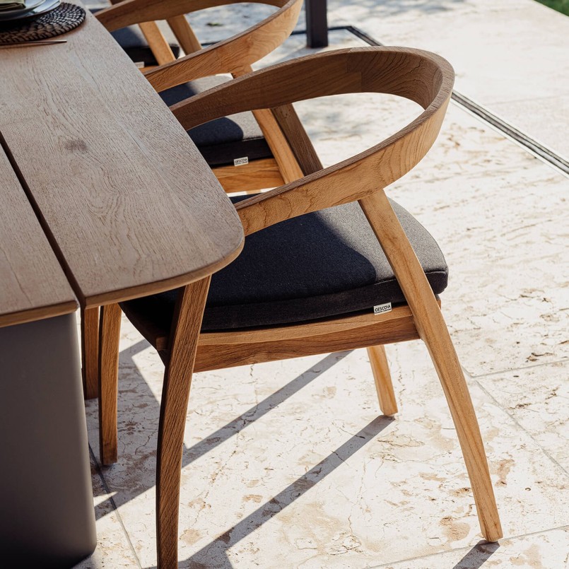 Table en teck et aluminium noir - Rossi - Gescova