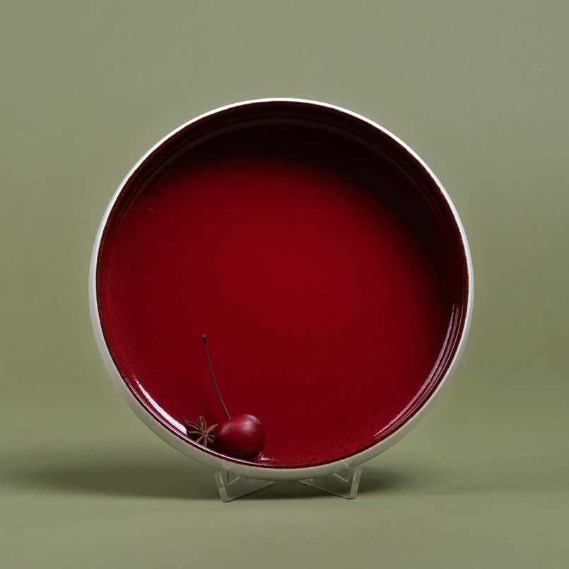Assiettes creuses en porcelaine rouge et blanche - Colorino - Kare Design