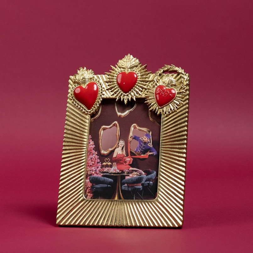 Picture Frame three flaming hearts 20x29cm Kare Design
