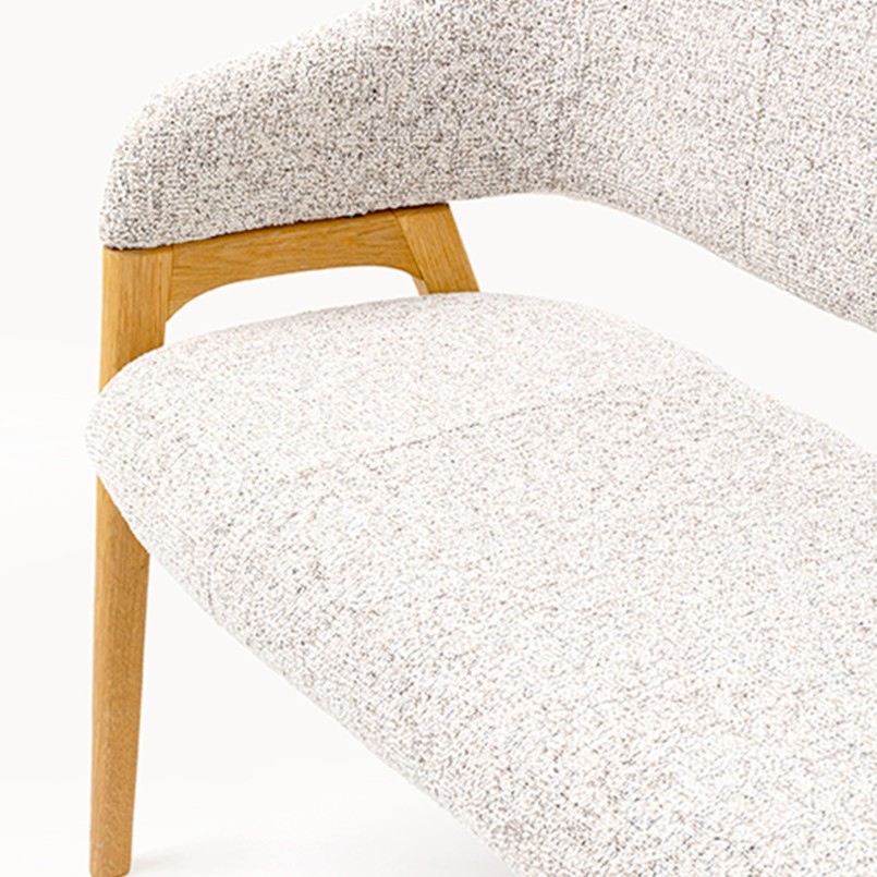 Banc avec accoudoirs en tissu tressé et chêne - August - Kare Design