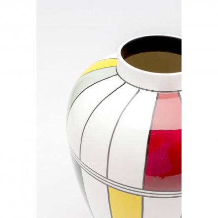 Vase Primary Kare Design