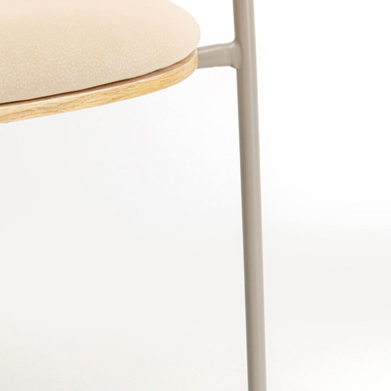 Chaise avec accoudoirs en simili et chêne - Cindy - Kare Design