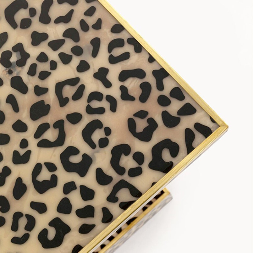 Side table leopard 25x25cm Kare Design