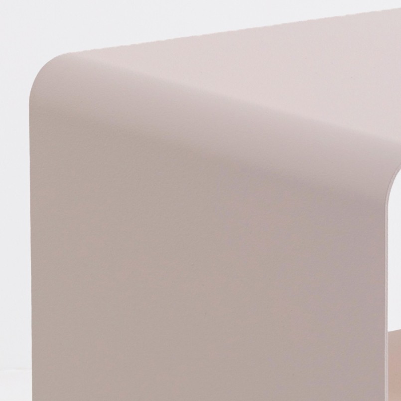 Table d'appoint crème en acier - Lounge - Kare Design