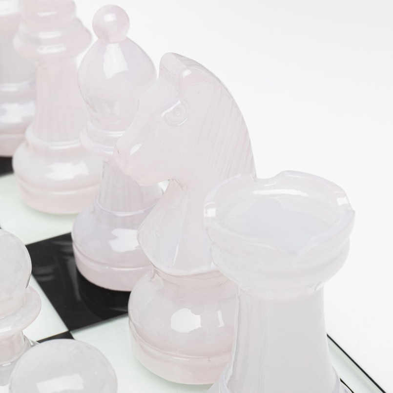 Black and white transparent chess set - Kare Design