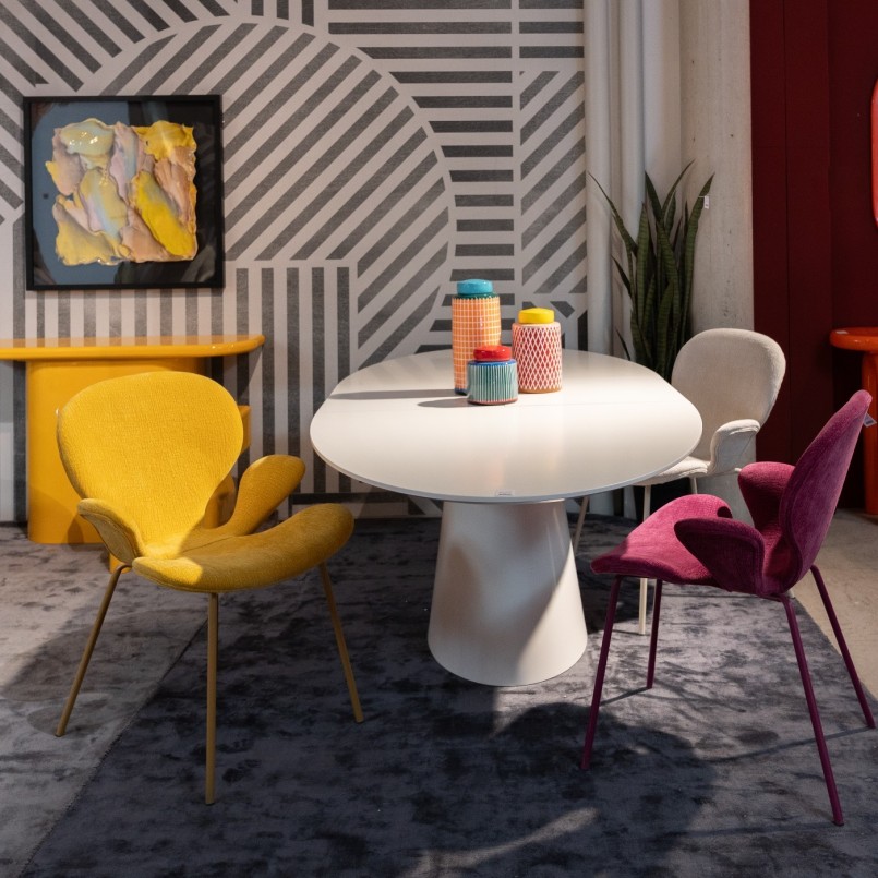 Chair with armrests Soft Blossom pink Kare Design
