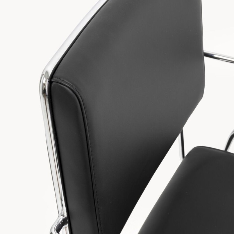 Chaise de bureau pivotante en simili noir - Dottore - Kare Design