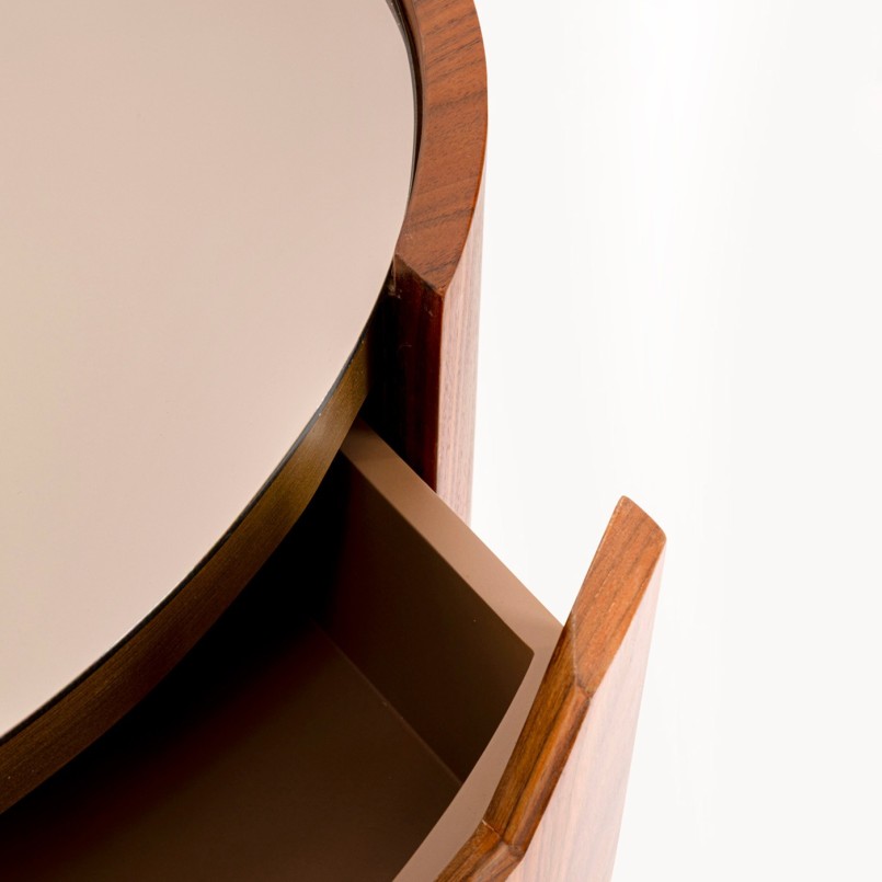 Chevet 2 tiroirs en verre, noyer et acier - Giorgio - Kare Design