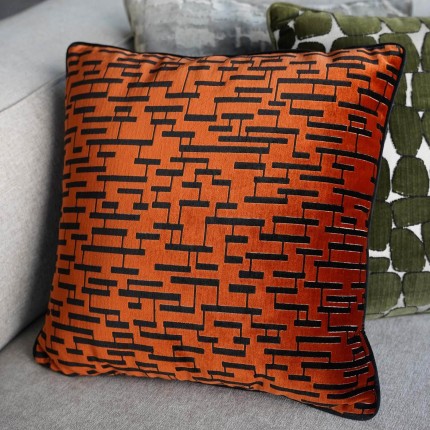 Coussin Suono orange et noir Kare Design