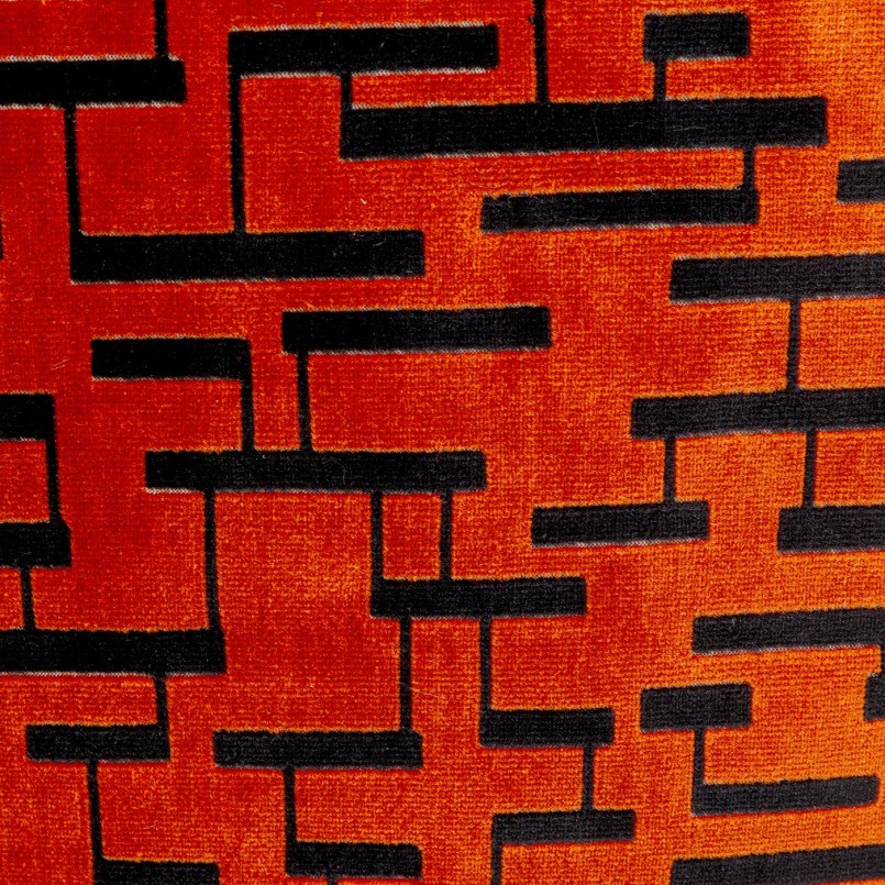 Coussin orange et noir toucher velours - Suono - Kare Design