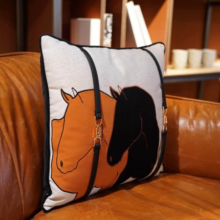Coussin duo chevaux orange Kare Design