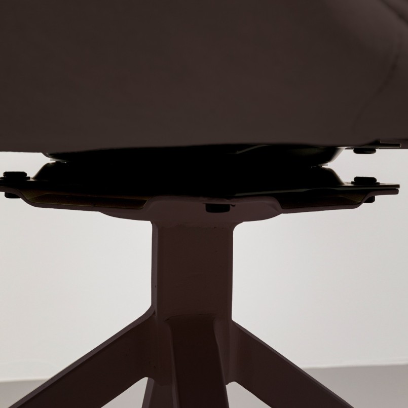 Brown Swivel Chair with Armrests - Hilla - Kare Design