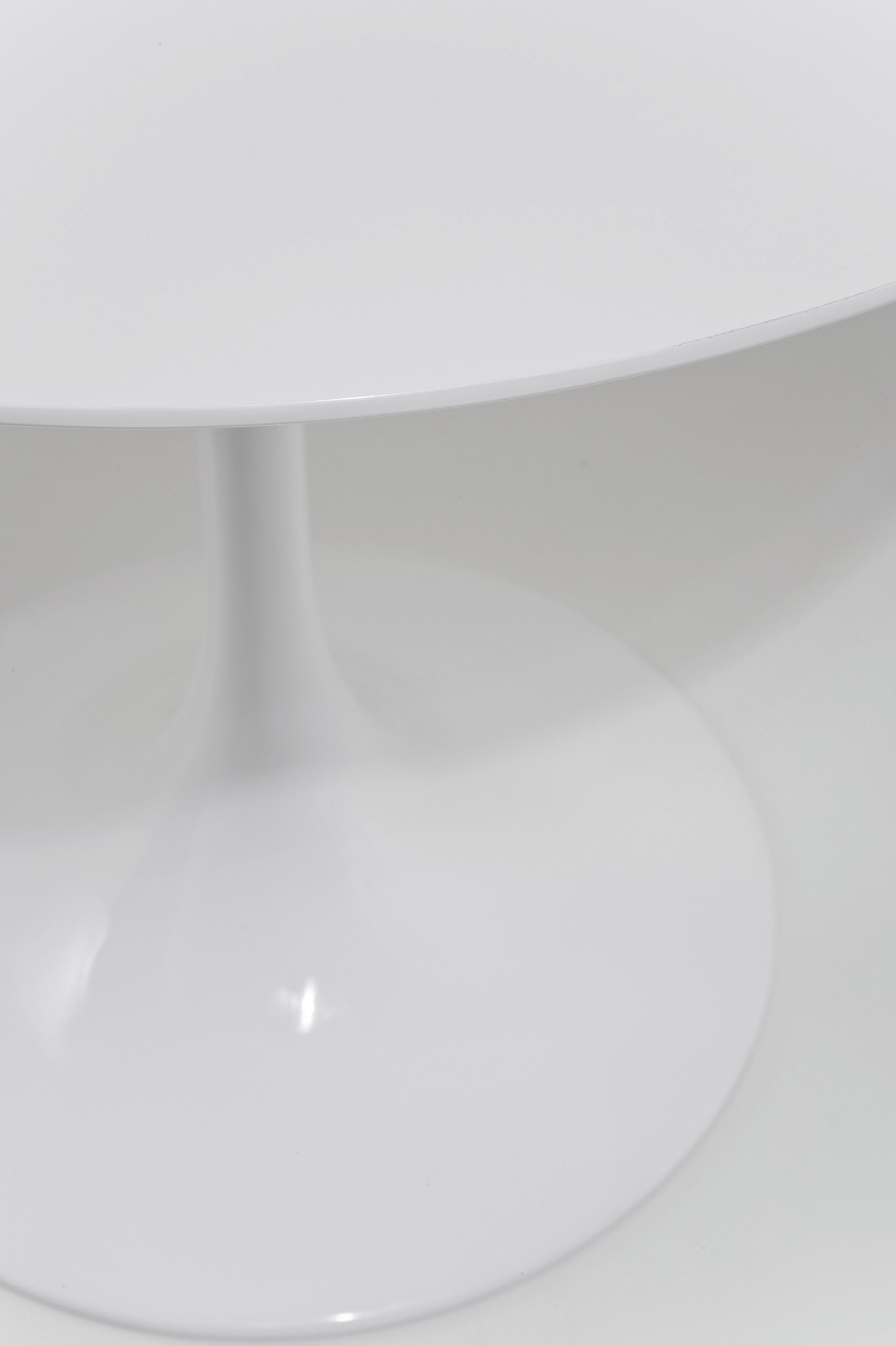 Table Invitation 90cm blanche Kare Design