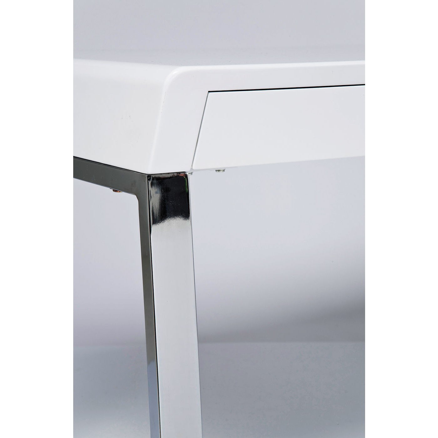 Bureau blanc Solution 2 tiroirs 140x70cm Kare Design