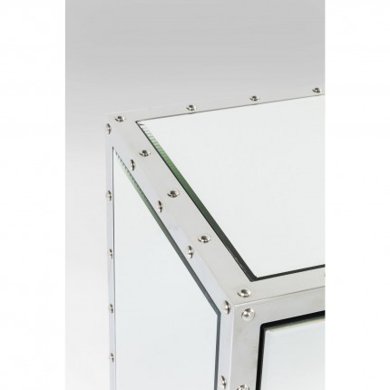 Buffet Rivet Kare Design